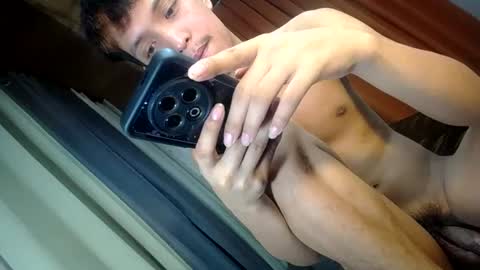 urhot_johny online show from June 2026 05:49:02 PM