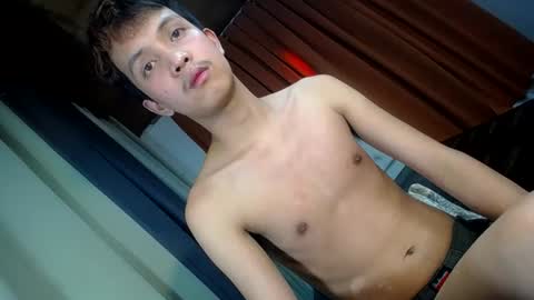 urhot_johny online show from June 2026 07:49:01 AM