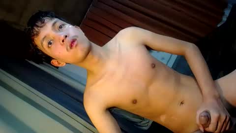urhot_johny online show from June 2026 07:57:02 AM