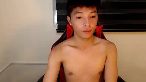 Snapshot of urhotethanxx chatting on November 2025 11:15:01 PM Ethan online show from November 2025 11:15:01 PM