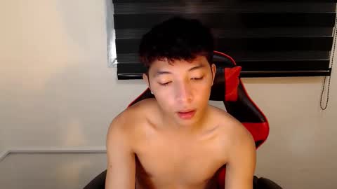 Snapshot of urhotethanxx chatting on November 2025 11:54:01 AM Ethan online show from November 2025 11:54:01 AM