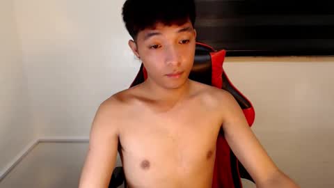 Snapshot of urhotethanxx chatting on November 2025 01:46:02 PM Ethan online show from November 2025 01:46:02 PM