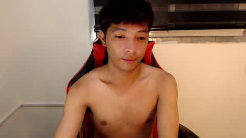 Snapshot of urhotethanxx chatting on December 2025 03:39:01 PM Ethan online show from December 2025 03:39:01 PM