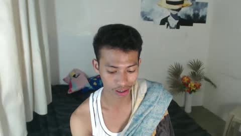 Snapshot of urhotfuckingass chatting on January 2025 08:43:02 AM richard online show from January 2025 08:43:02 AM