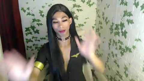 Snapshot of urhotfuckingass chatting on January 2025 11:55:02 PM richard online show from January 2025 11:55:02 PM