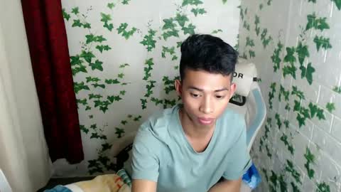 Snapshot of urhotfuckingass chatting on January 2025 04:30:01 AM richard online show from January 2025 04:30:01 AM