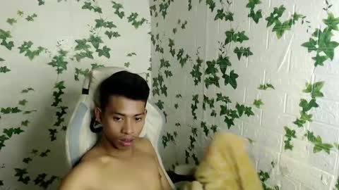 Snapshot of urhotfuckingass chatting on January 2025 08:11:02 AM richard online show from January 2025 08:11:02 AM