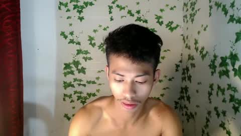 Snapshot of urhotfuckingass chatting on February 2025 04:48:02 AM richard online show from February 2025 04:48:02 AM