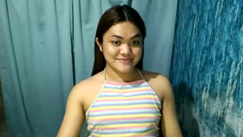 urhottie_bella online show from June 2026 12:19:02 PM