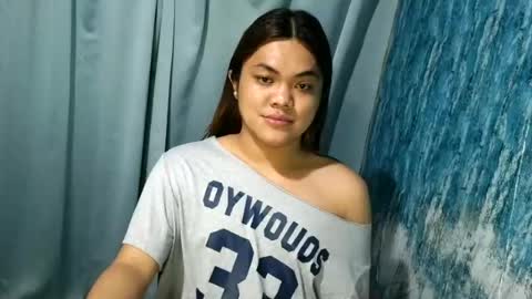 urhottie_bella online show from June 2026 09:57:02 PM