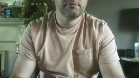 Snapshot of urhungdaddy8 chatting on June 2026 03:35:02 PM Hung Daddy online show from June 2026 03:35:02 PM