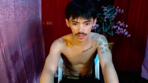 urhunky_boy online show from July 2026 04:05:01 AM