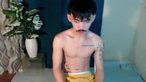 urhunky_boy online show from July 2026 06:33:03 AM