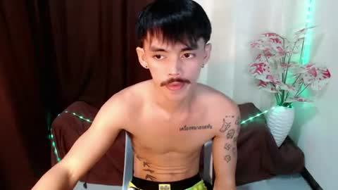 urhunky_boy online show from July 2026 03:00:02 PM