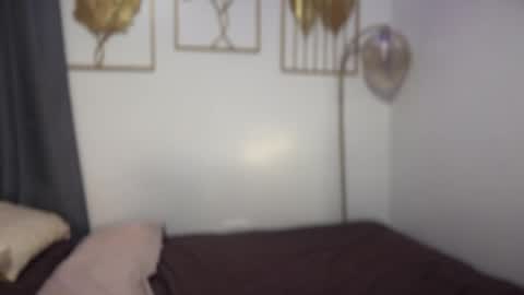 Amira online show from April 2026 01:47:02 AM
