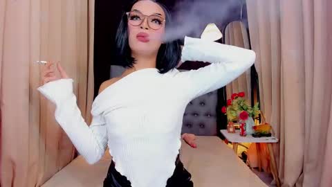 Snapshot of urladyprincessmassivecock chatting on January 2025 07:49:02 PM jhaii online show from January 2025 07:49:02 PM