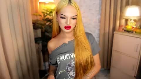 Snapshot of urladyprincessmassivecock chatting on September 2025 06:52:02 PM jhaii online show from September 2025 06:52:02 PM