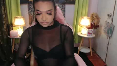 Queen Nicole online show from February 2025 09:03:01 AM