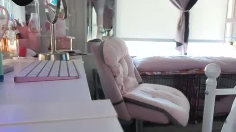 Snapshot of urlittlefilipina chatting on November 2025 04:06:01 PM urlittlefilipina online show from November 2025 04:06:01 PM