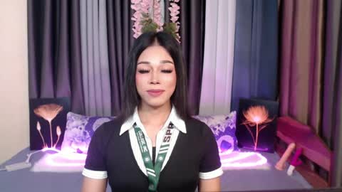 urlovely_jemma online show from August 2026 07:01:02 PM