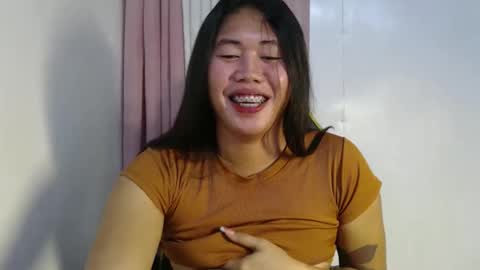 Sofie online show from October 2025 07:08:01 PM