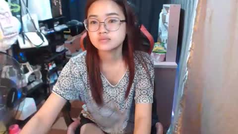 urlovelychinita online show from October 2025 11:49:01 PM