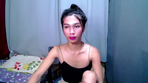 urloverjasmine_xx online show from June 2026 04:11:01 AM