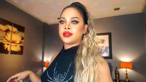 Snapshot of urmajestytyra chatting on February 2026 01:13:01 AM UrMajestyTyra online show from February 2026 01:13:01 AM