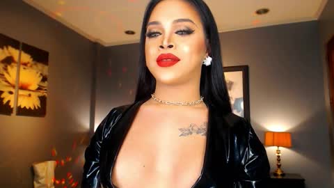 Snapshot of urmajestytyra chatting on February 2026 01:45:01 AM UrMajestyTyra online show from February 2026 01:45:01 AM