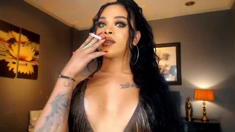 Snapshot of urmajestytyra chatting on March 2026 01:20:02 AM UrMajestyTyra online show from March 2026 01:20:02 AM