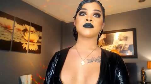 Snapshot of urmajestytyra chatting on March 2026 01:54:01 AM UrMajestyTyra online show from March 2026 01:54:01 AM