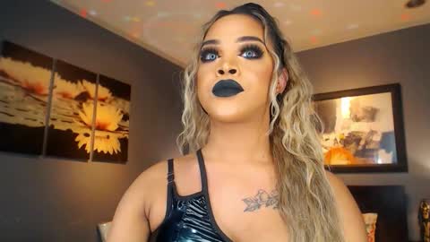 Snapshot of urmajestytyra chatting on March 2026 01:44:02 AM UrMajestyTyra online show from March 2026 01:44:02 AM