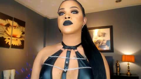 Snapshot of urmajestytyra chatting on March 2026 01:11:01 AM UrMajestyTyra online show from March 2026 01:11:01 AM