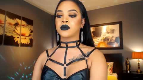 Snapshot of urmajestytyra chatting on March 2026 01:55:01 AM UrMajestyTyra online show from March 2026 01:55:01 AM