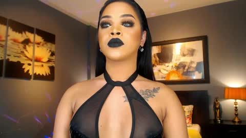 Snapshot of urmajestytyra chatting on March 2026 02:06:01 AM UrMajestyTyra online show from March 2026 02:06:01 AM