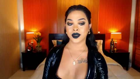 UrMajestyTyra online show from June 2026 12:35:01 AM