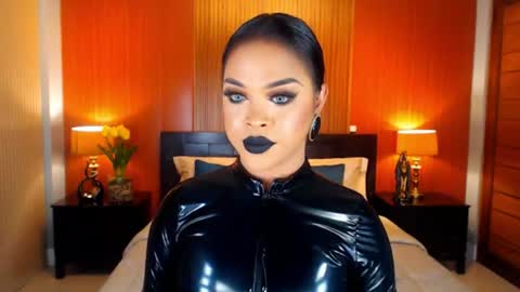UrMajestyTyra online show from June 2026 01:26:02 AM