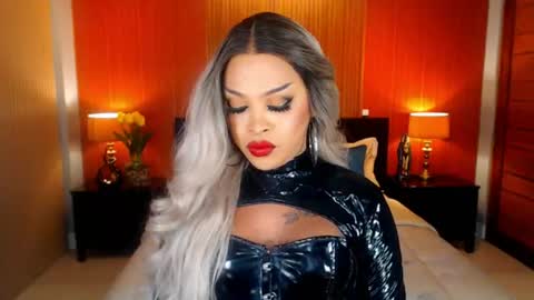 UrMajestyTyra online show from June 2026 06:19:02 AM