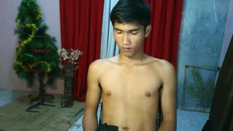 Snapshot of urmoreno_boyxx chatting on October 2025 01:11:01 PM JAY online show from October 2025 01:11:01 PM
