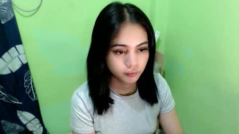 urmystical_sofie online show from November 2025 01:01:02 PM