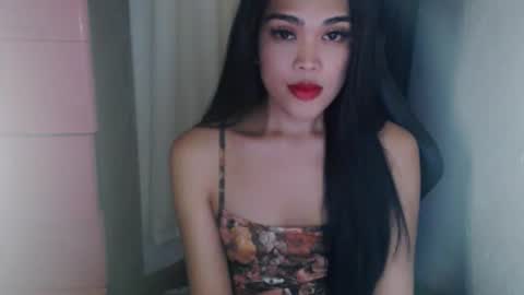 Snapshot of urpinayjenfuckerxxx chatting on January 2025 01:16:02 PM Jenny online show from January 2025 01:16:02 PM