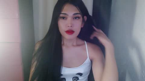 Snapshot of urpinayjenfuckerxxx chatting on January 2025 10:17:02 AM Jenny online show from January 2025 10:17:02 AM
