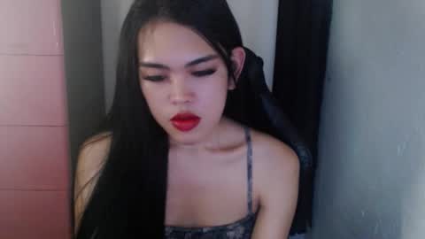 Snapshot of urpinayjenfuckerxxx chatting on January 2025 07:57:01 PM Jenny online show from January 2025 07:57:01 PM