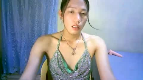 Snapshot of urpinaylovelyjuliaxxx chatting on December 2024 02:58:02 PM queen julia not into CHEAPGUY online show from December 2024 02:58:02 PM