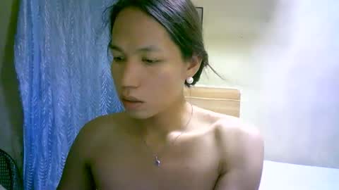 Snapshot of urpinaylovelyjuliaxxx chatting on February 2025 09:56:02 AM queen julia not into CHEAPGUY online show from February 2025 09:56:02 AM