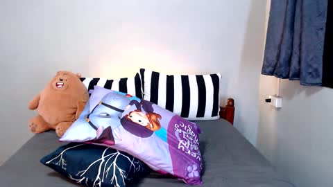 Mel online show from November 2025 11:59:02 PM