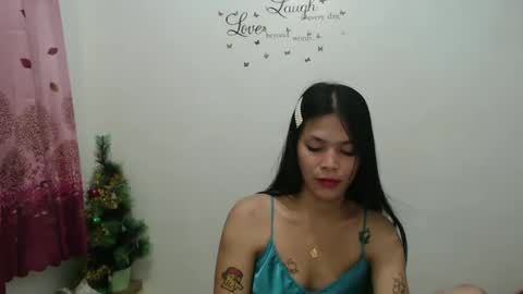 hi im kim online show from December 2024 01:53:02 PM