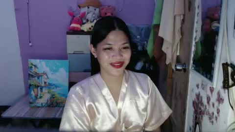 hi im kim online show from March 2026 10:33:01 AM