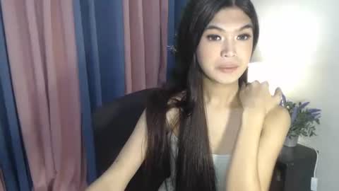 Snapshot of urpretty_shanexx chatting on October 2025 01:58:01 AM HI IM SHINE online show from October 2025 01:58:01 AM