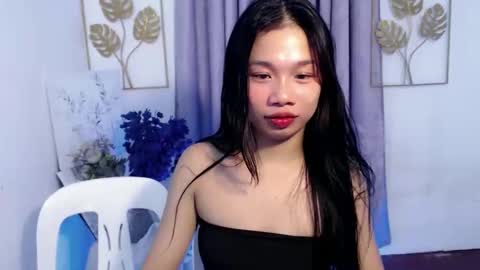 Snapshot of urseductive_llanaxx chatting on November 2025 10:43:02 PM JUST CALL ME LLANA online show from November 2025 10:43:02 PM